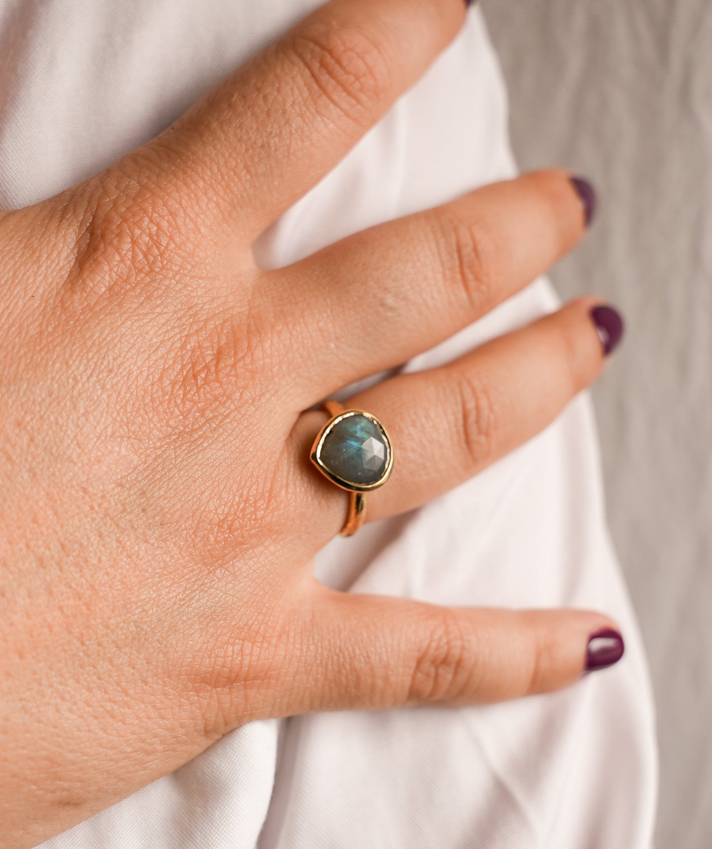Anillo Amuleto Gandía Labradorita